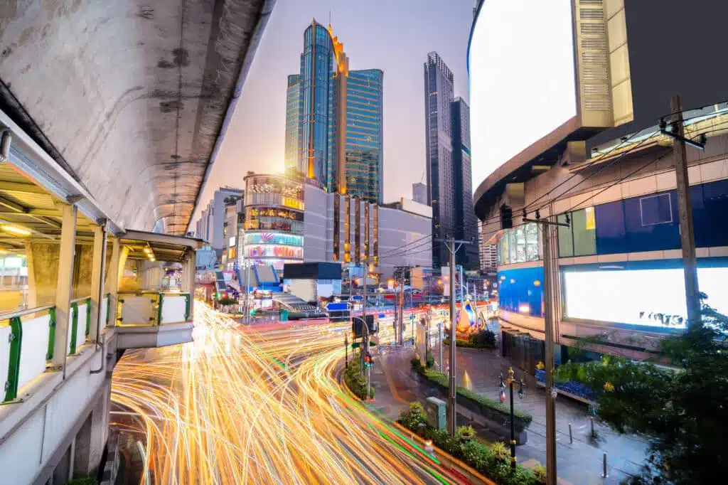 This is the H.U.M. Clinic which located at Asok, Bangkok.